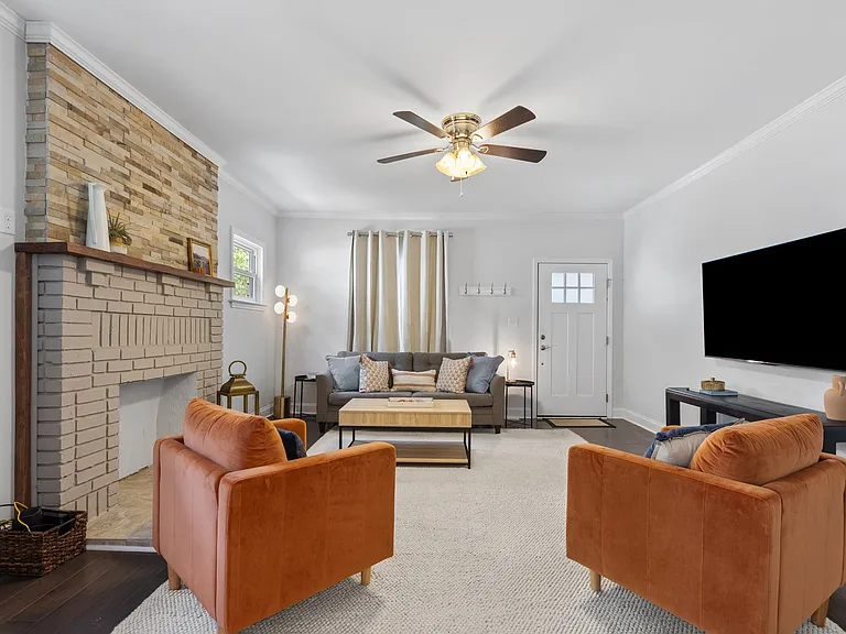 609 N Hyde Park Ave — Photo 6