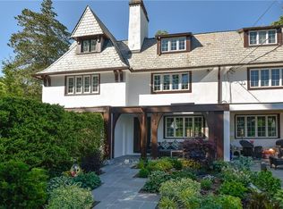 3 Willow Cir, Bronxville, NY 10708