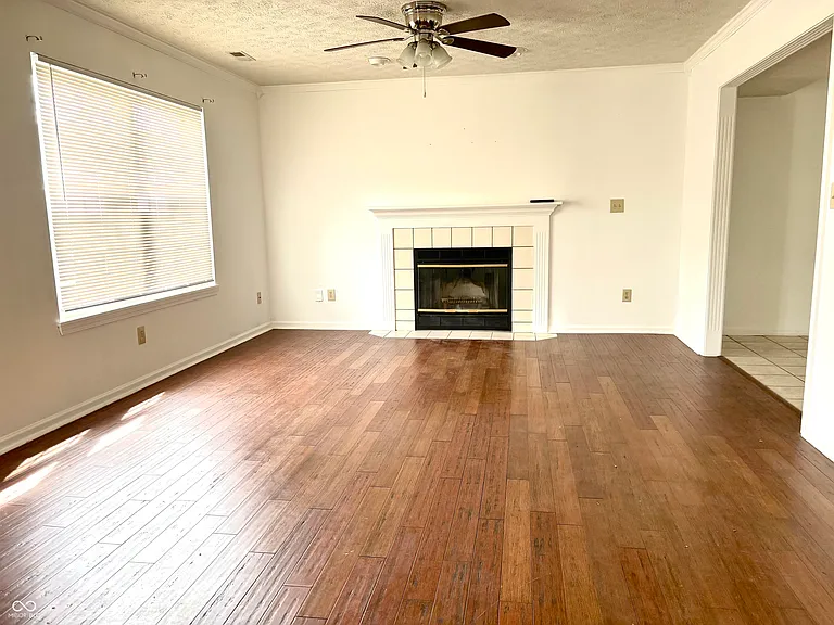 11052 Oakspring Dr — Photo 8