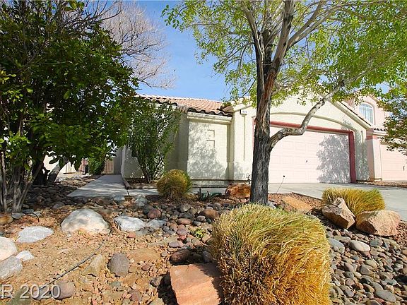 2nd image of 1820 Sierra Hills Way