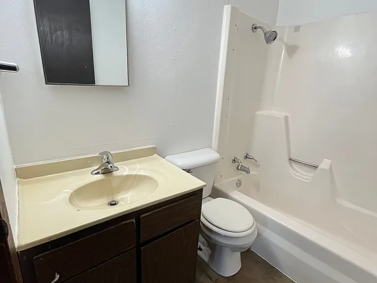 3304 S Kiwanis Ave — Photo 13