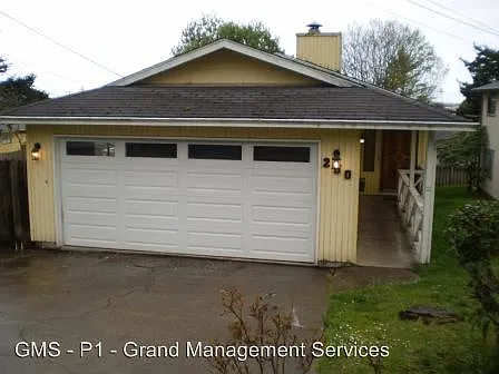 250 N Cammann St photo 1