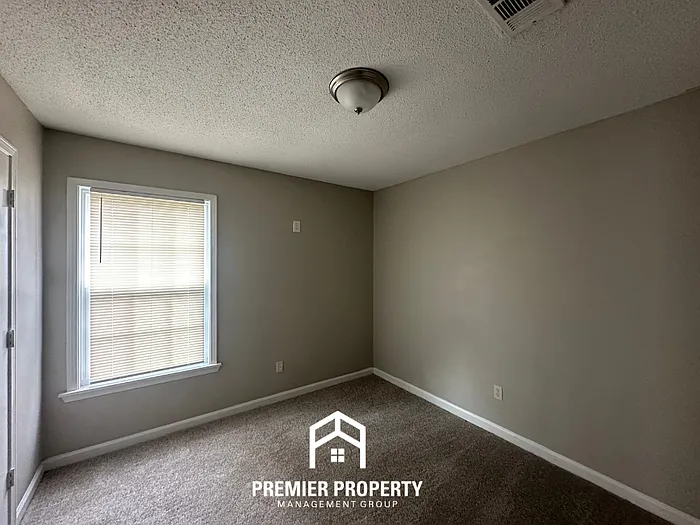 896 Cully Rd — Photo 12