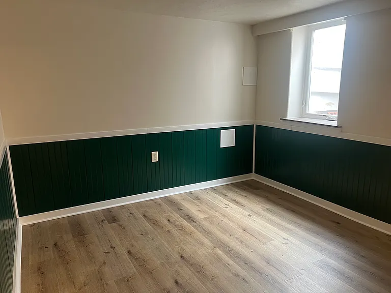 1630 Lawton Ave — Photo 13