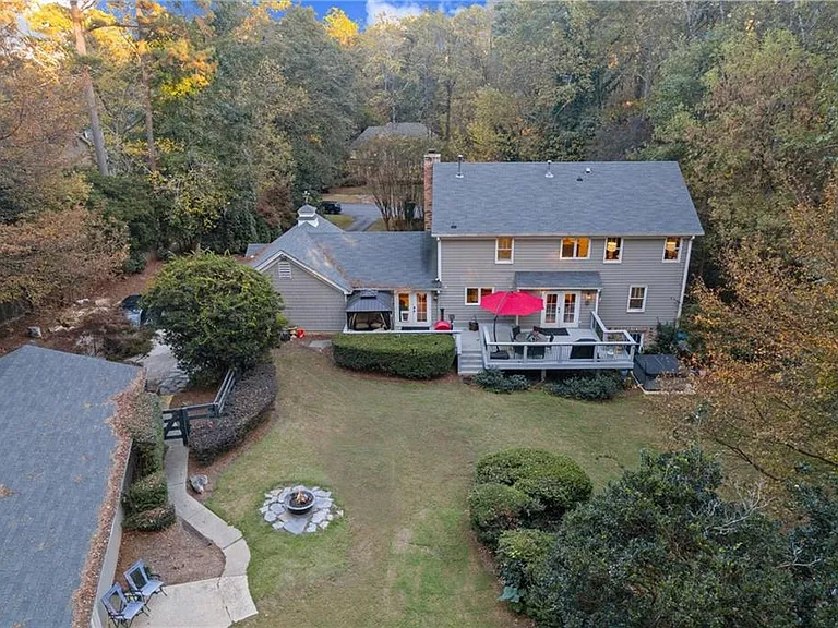 1532 Huntingdon Trl — Photo 36