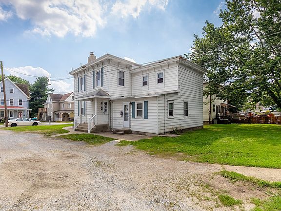3rd image of 18 Main St #A