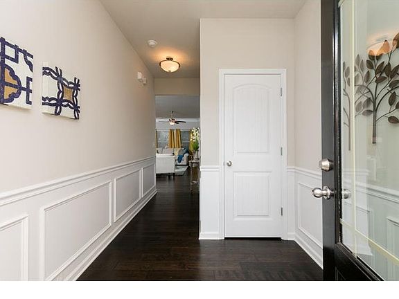 4th image of 245 Green Bridge Ct