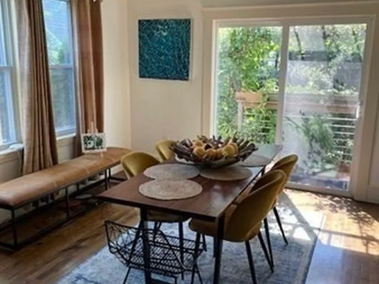 10 Cove Ave — Photo 22