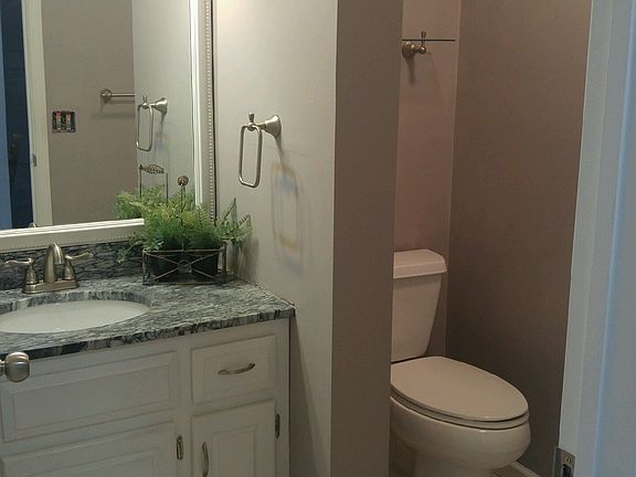 Main level bathroom