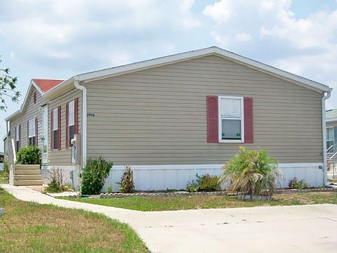 1st image of 3906 Glenwick Dr