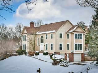 10224 Country Manor Ln, Wexford, PA