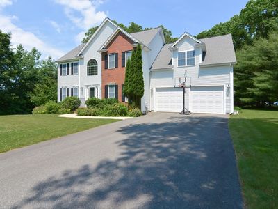 14 Robert V Beaupre Cir, North Attleboro, MA, 02760