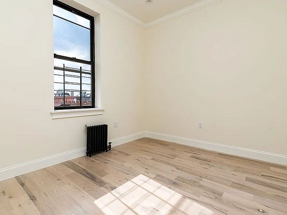 2nd image of 946 Bushwick Ave #430