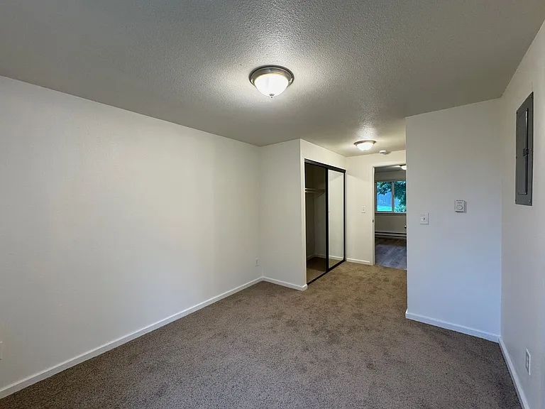 North Highland Court — Photo 41