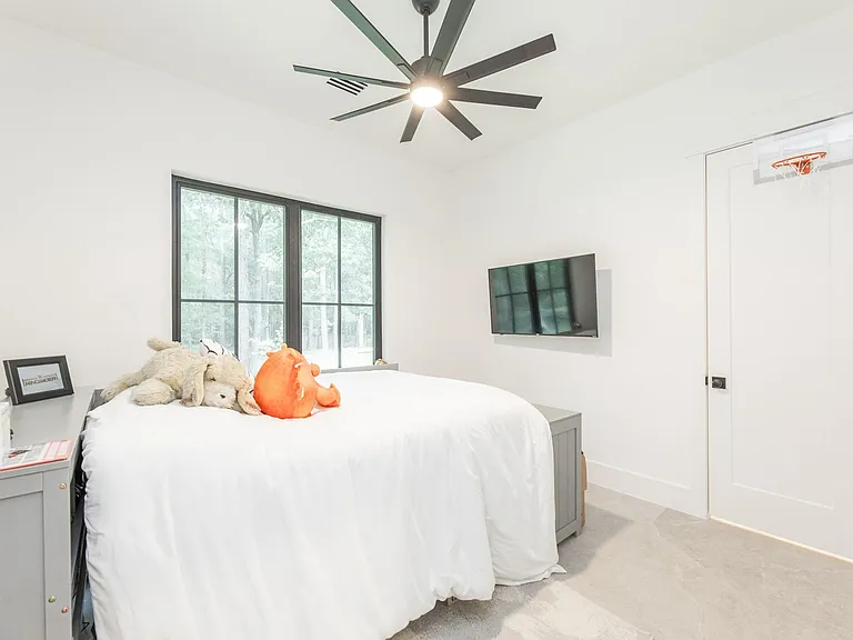 21701 Dan Dr — Photo 33