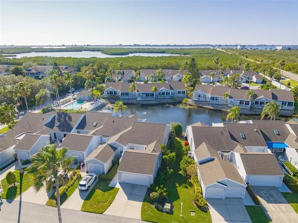 512 Woodstork Cir, Bradenton, FL 34209