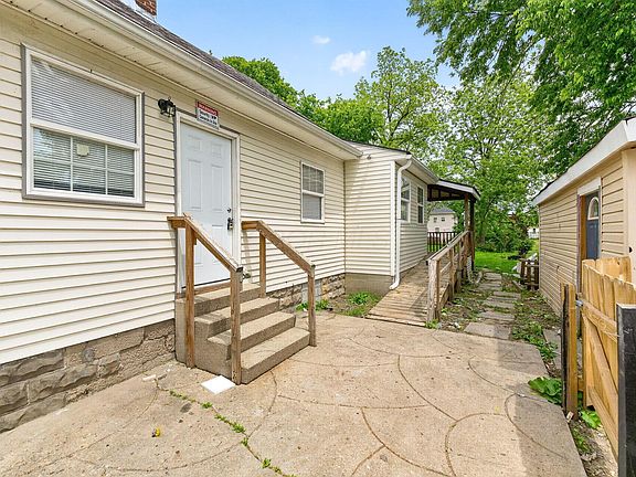 4th image of 373 Wrexham Ave