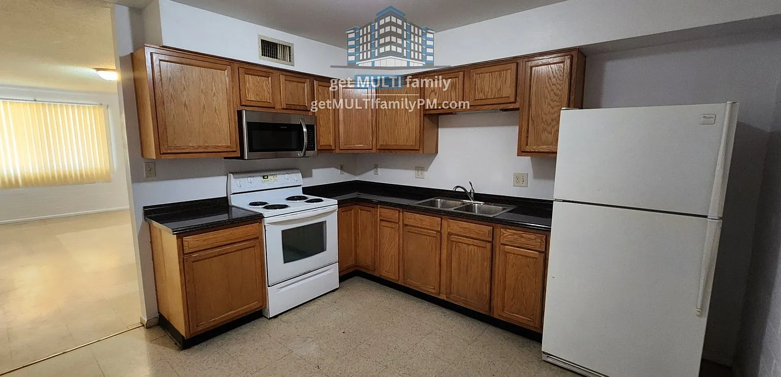 2 bed, 2.0 bath, 945 sqft, $899 — Photo 1