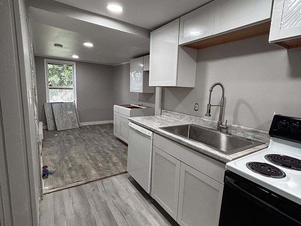 1st image of 27 Hawthorne Ave