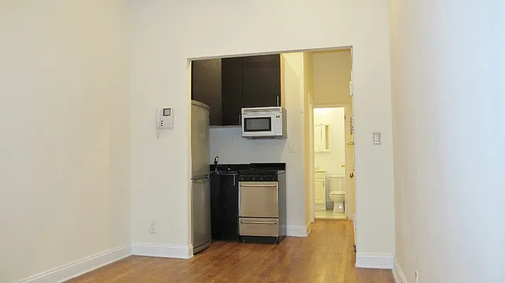 Rented by J & M Realty Services Corp (Management) | media 20