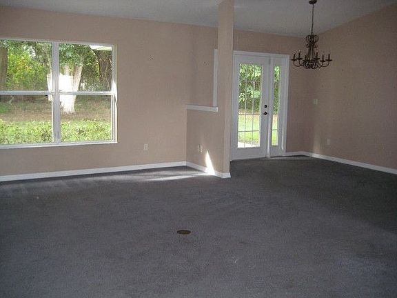 4th image of 4639 NW 46th Ave