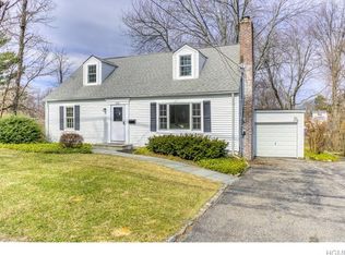 610 Secor Rd, Hartsdale, NY 10530
