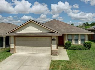 1120 Cottage Grove Cir, Bryan, TX 77801