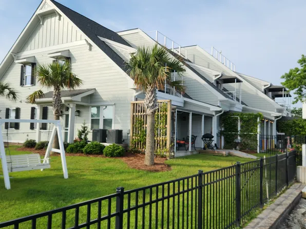 513 Turner St, Beaufort, NC 28516