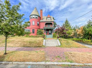 176 Vaughan St #2, Portland, ME 04102