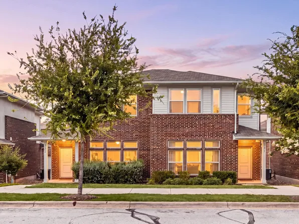 605 W South St #33, Leander, TX 78641