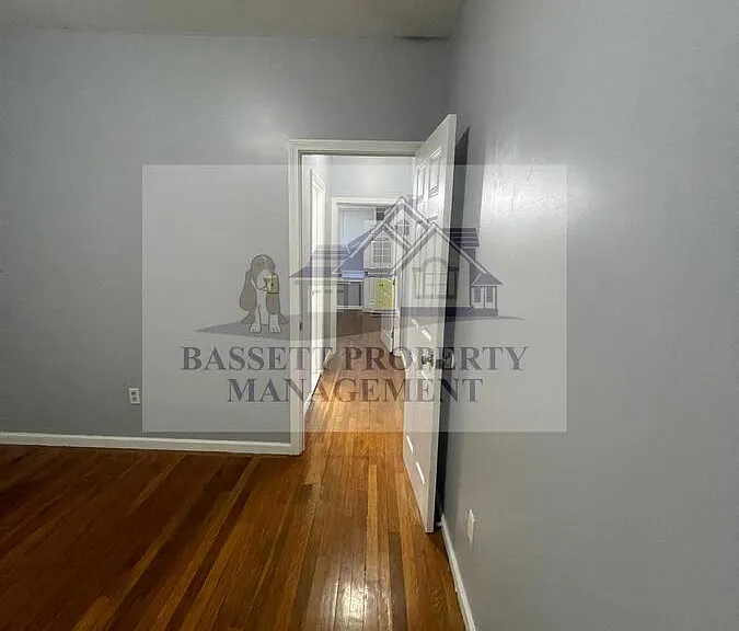 25 Cumley St #1 — Photo 27