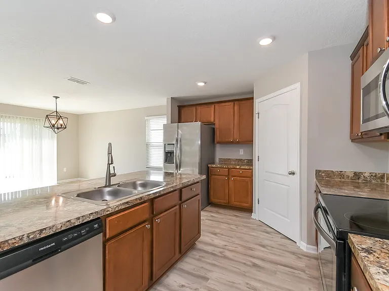 2283 Pebble Point Dr — Photo 9