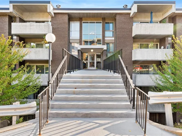 4404 Charlemagne Cir, Pittsburgh, PA 15237