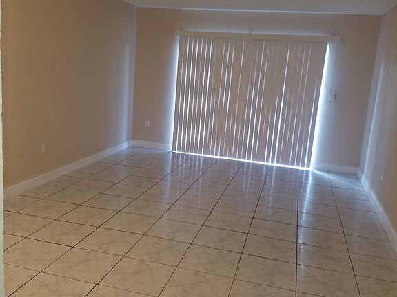 2nd image of 625 NW 177th St APT 104