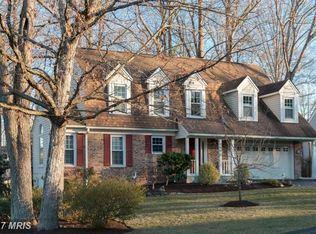 9691 Holly Oak Ct, Fairfax Station, VA 22039