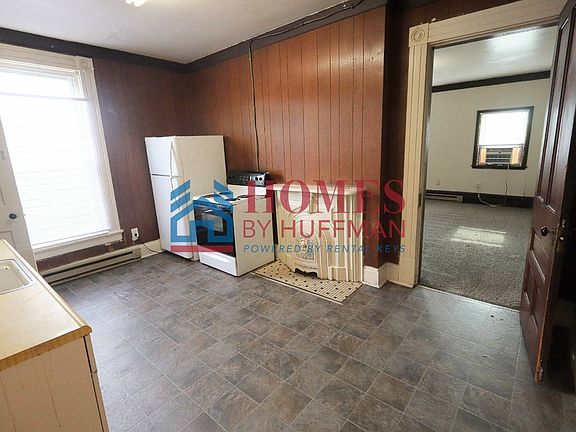 5th image of 914 N 1st Ave APT D