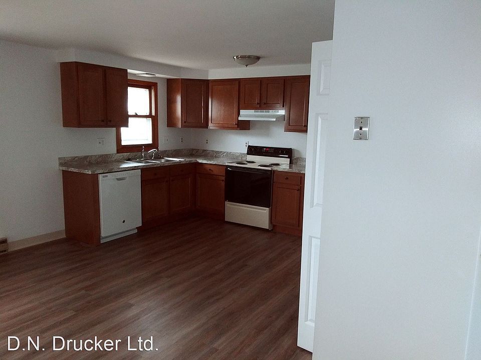 1st image of 628 Sunflower Dr