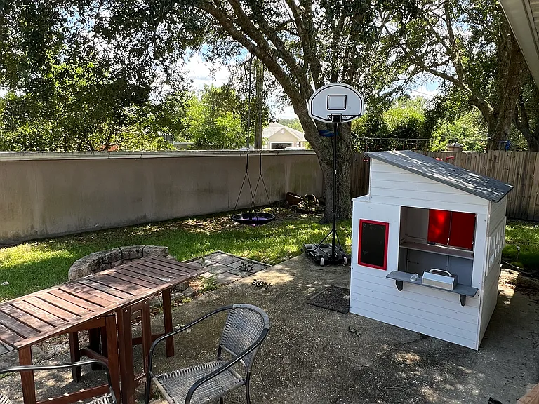 217 King Arthur Ct — Photo 15
