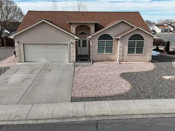 3215 Meadows Pkwy, Montrose, CO 81401