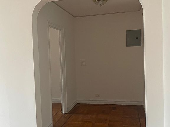 5th image of 255 E 176th St #6