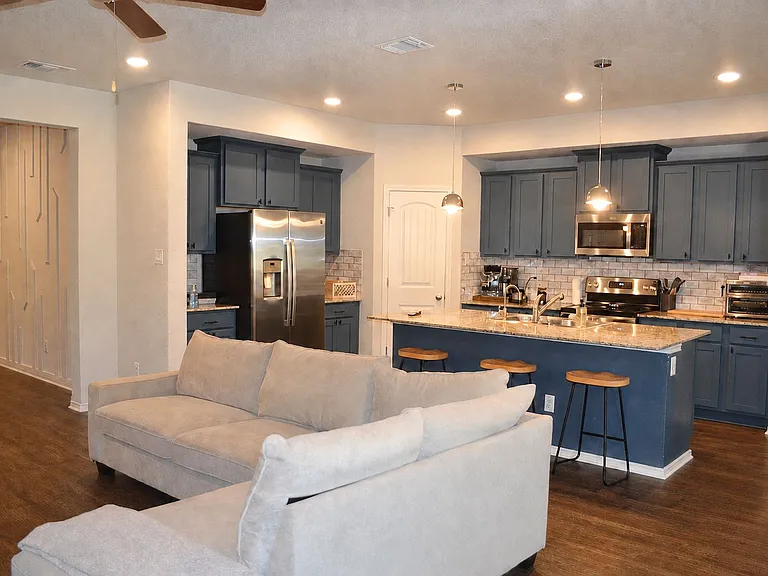 1777 Dryden Ave — Photo 7