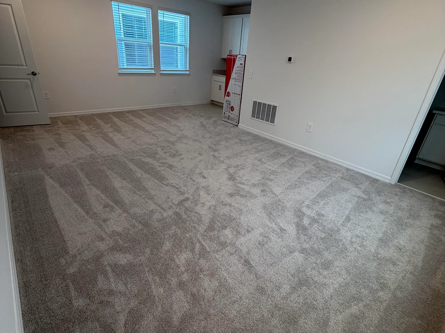 Studio, 528 sqft, $1,650 — Photo 3