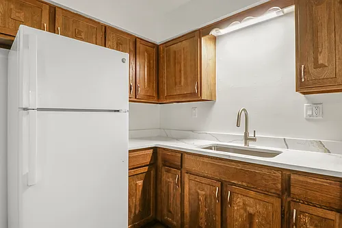 623 Vine St #102 Photo 1