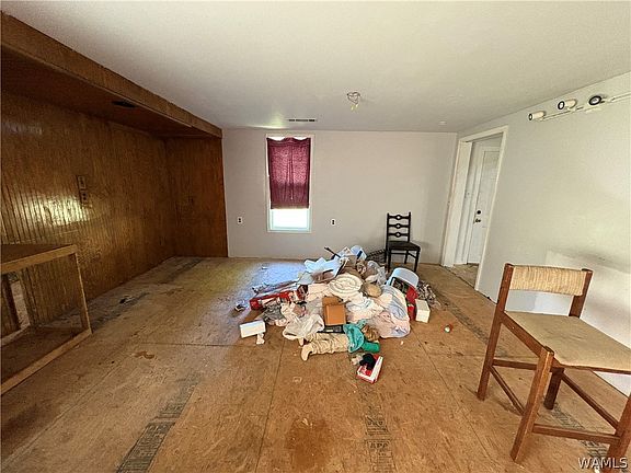 5th image of 11325 Ash Rd