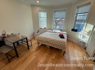 94 Queensberry St APT 5, Boston, MA 02215