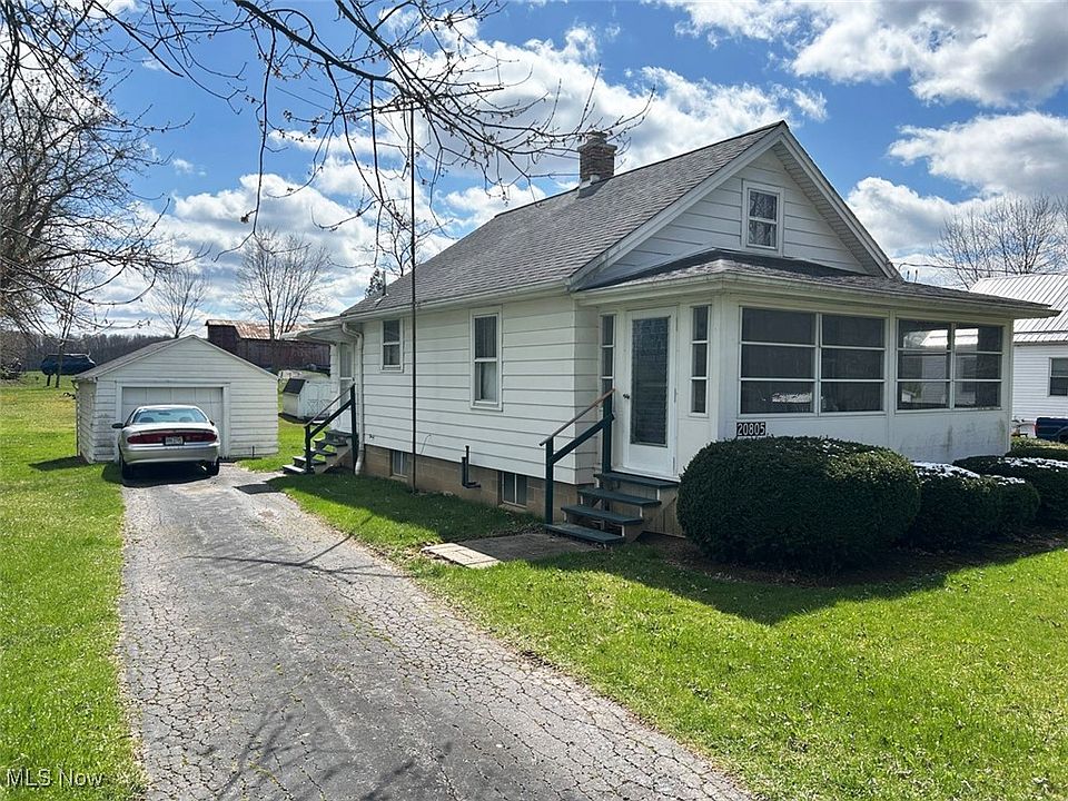 2nd image of 20805 Courtney Rd