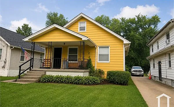 869 Sunshine Ave