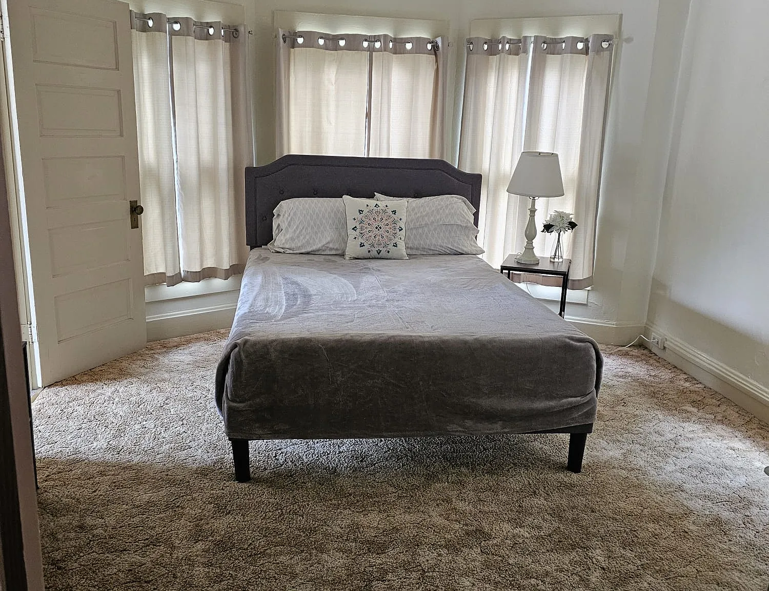 2 bed, 1000 sqft, $721 — Photo 2