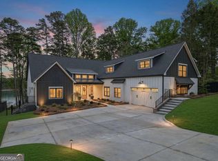 6093 Shadburn Ferry Rd, Buford, GA 30518