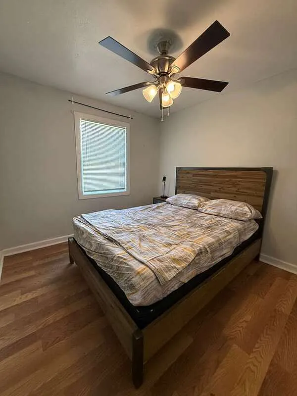 2 bed, 1.0 bath, 760 sqft, $975 — Photo 4